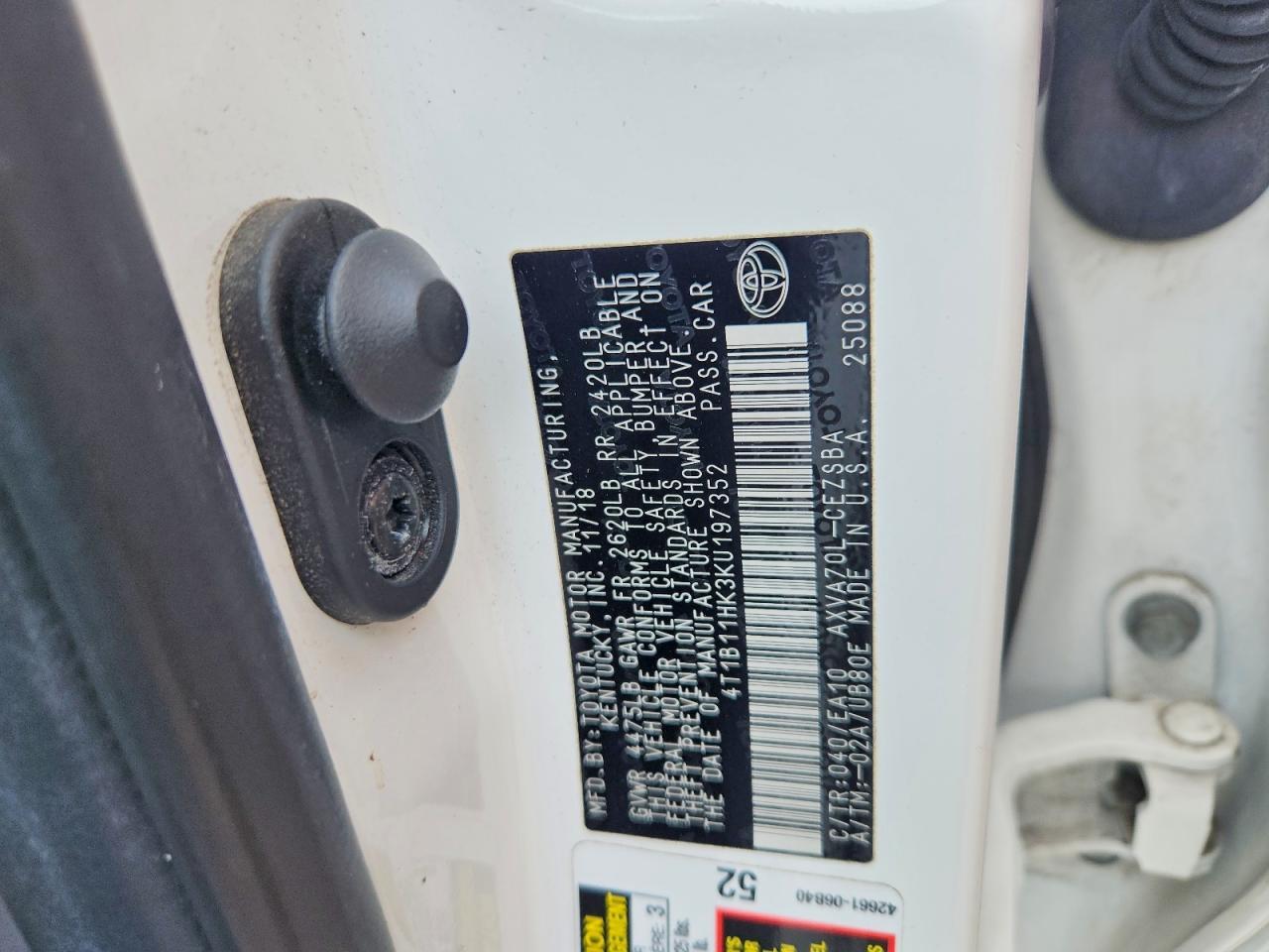 2019 TOYOTA CAMRY