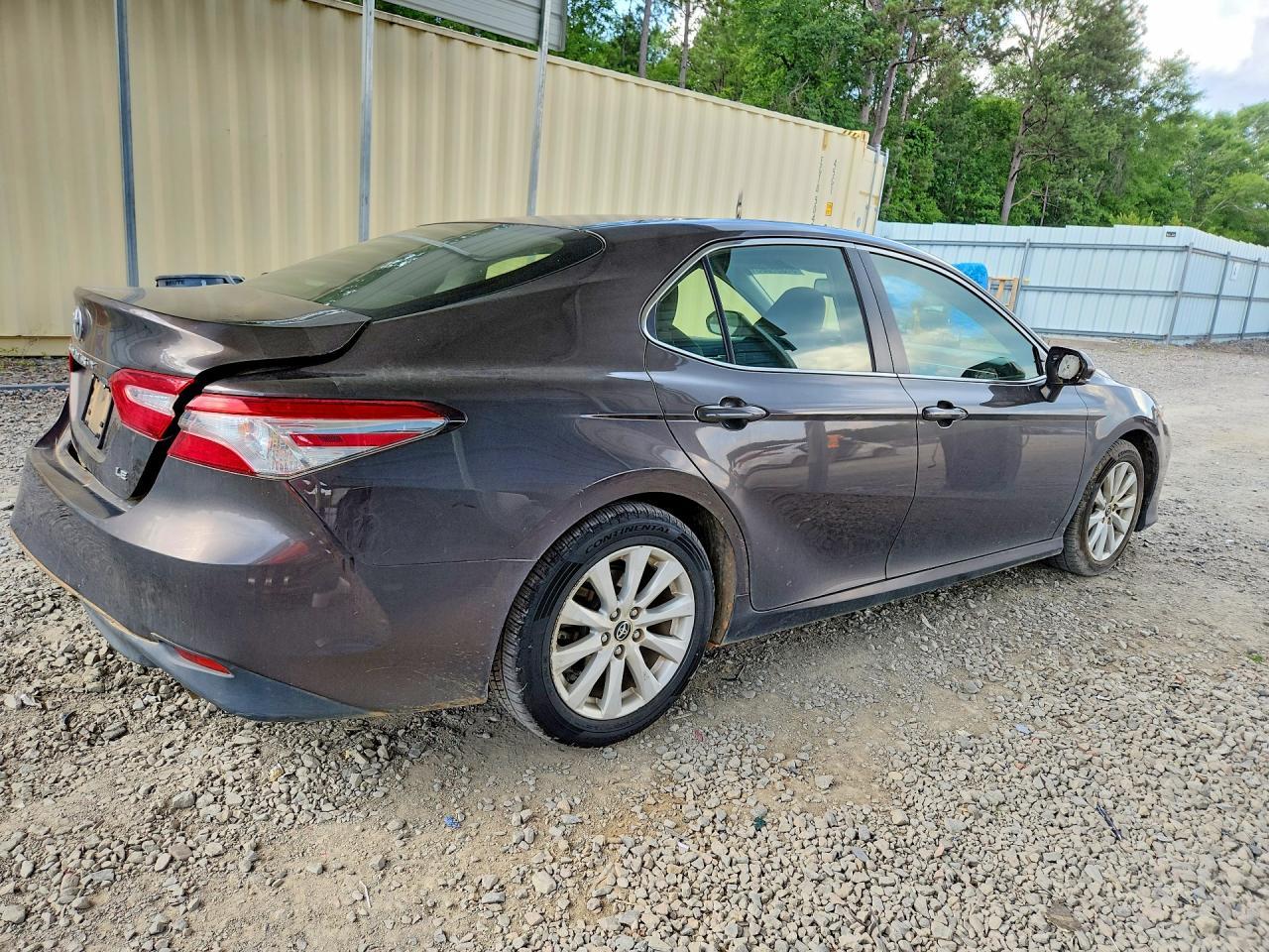 2018 TOYOTA CAMRY