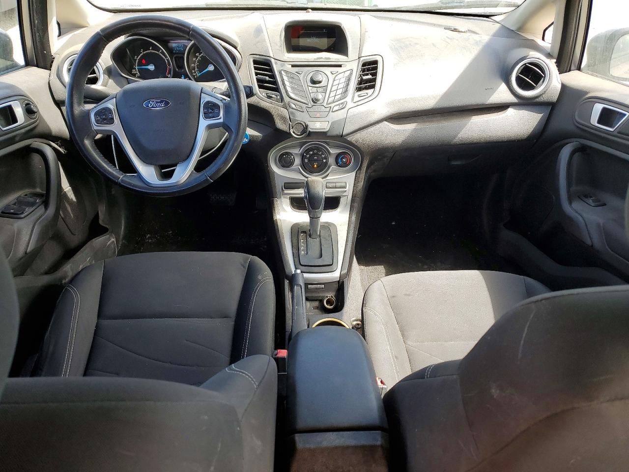 2014 FORD Fiesta