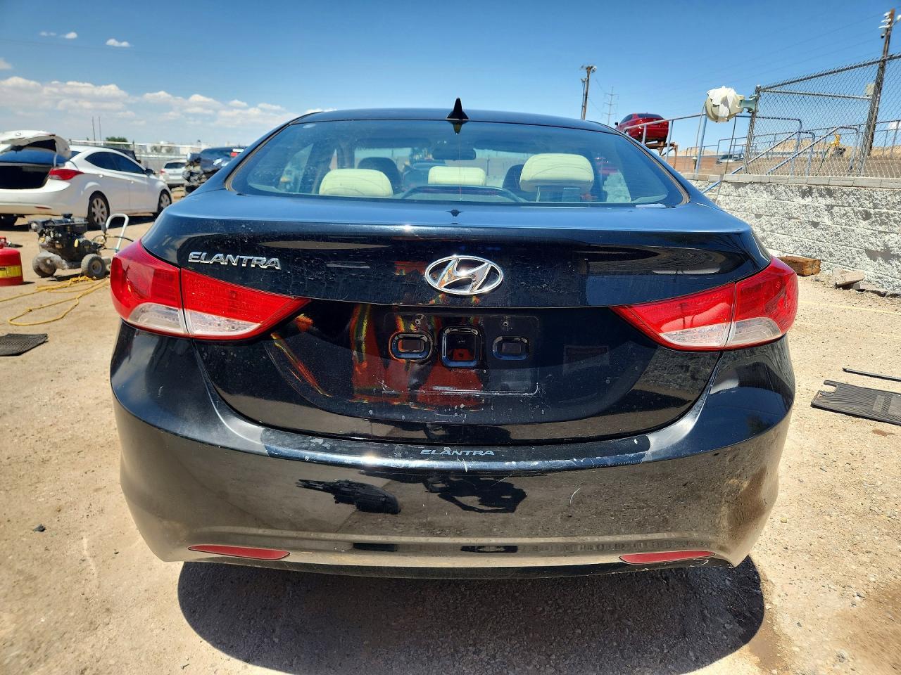 2012 HYUNDAI ELANTRA