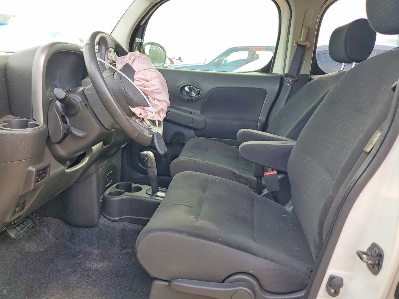 2013 NISSAN CUBE