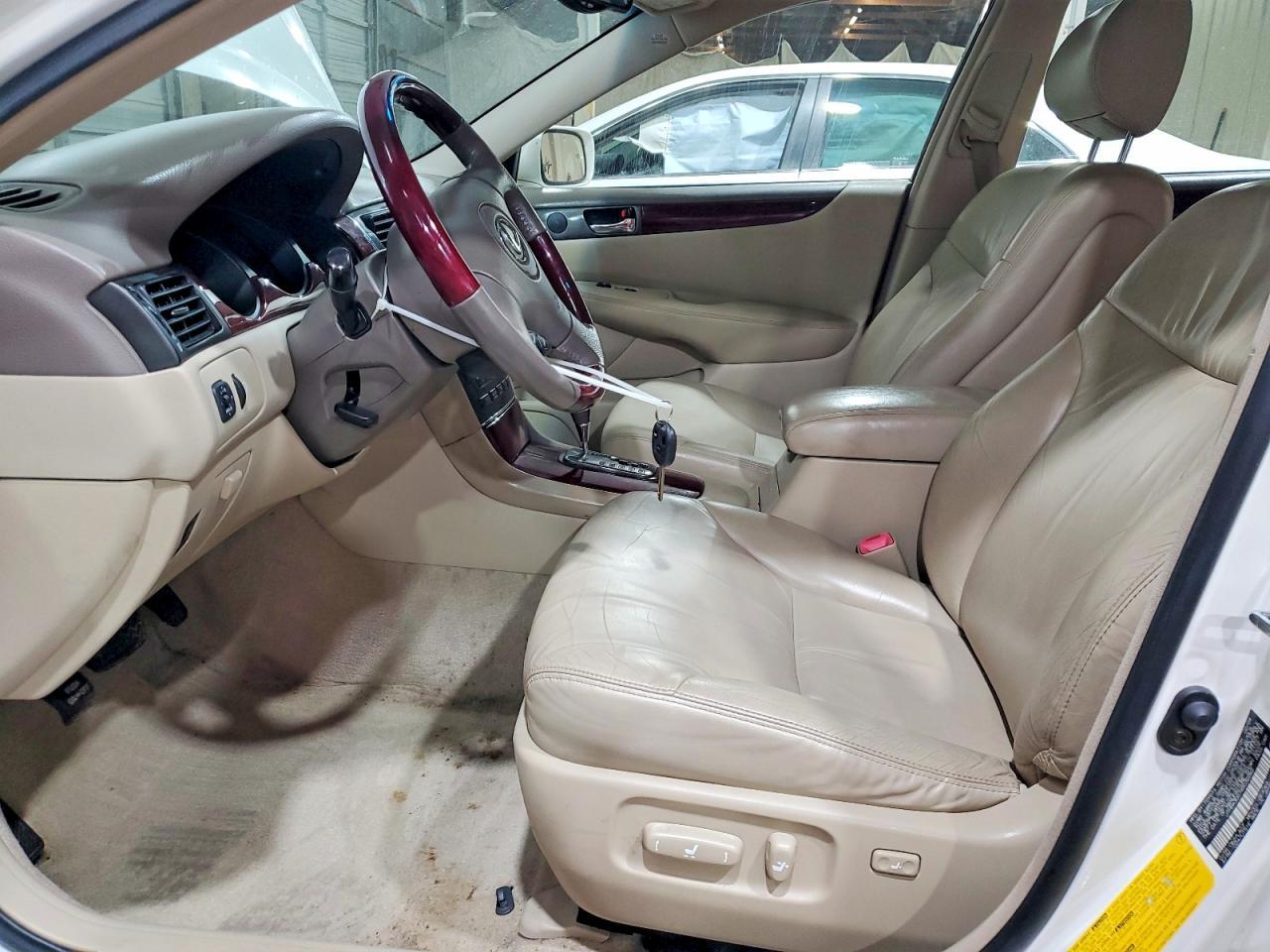 2004 LEXUS ES 330