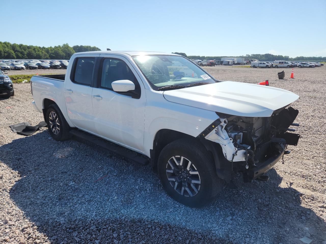 2024 NISSAN Frontier