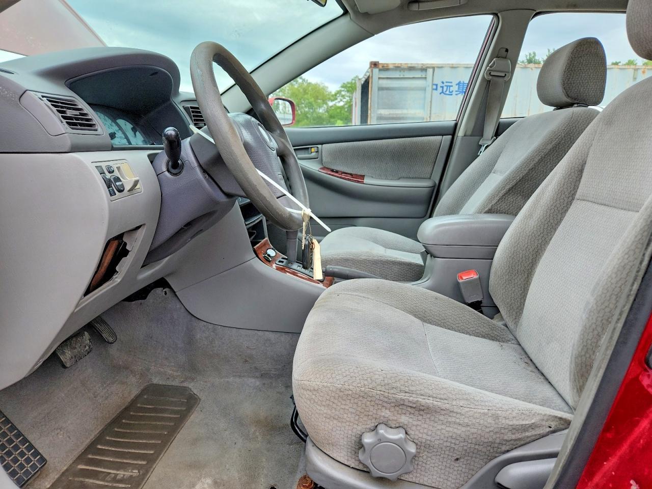 2004 TOYOTA COROLLA