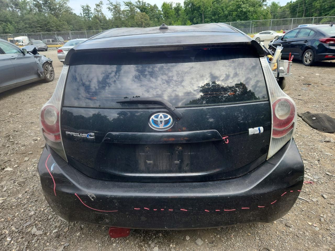 2012 TOYOTA Prius c