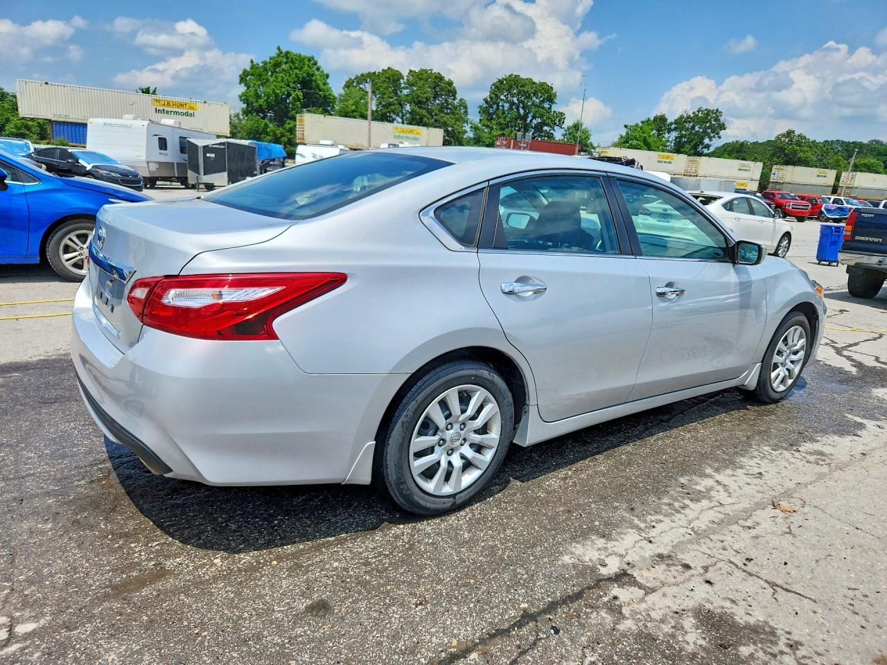 2017 NISSAN ALTIMA
