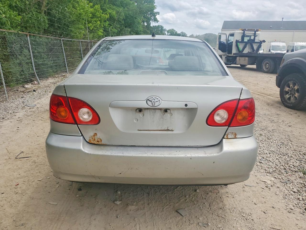 2004 TOYOTA COROLLA