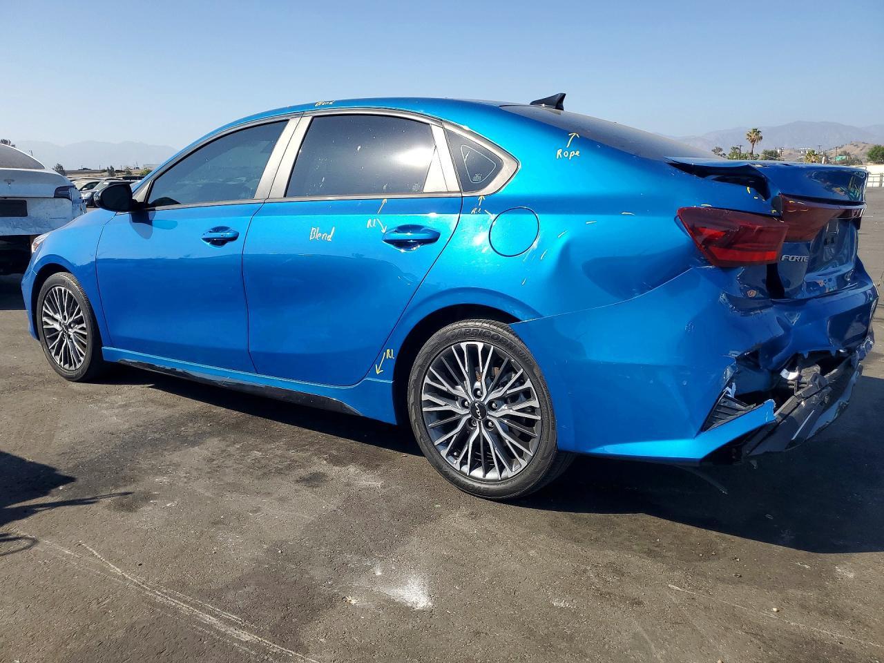 2023 KIA FORTE