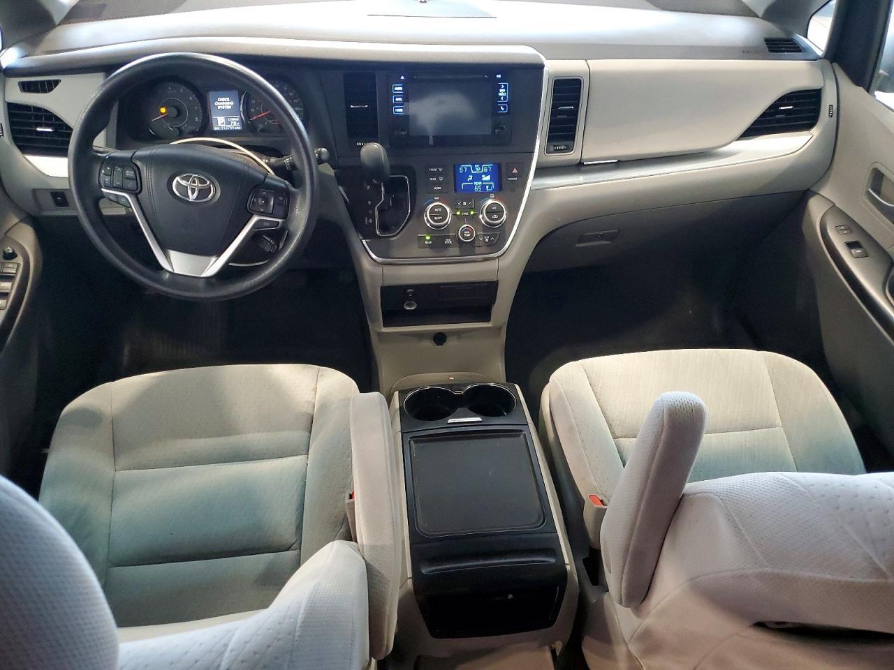 2015 TOYOTA SIENNA