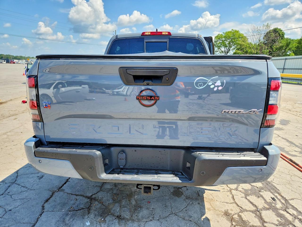 2022 NISSAN Frontier