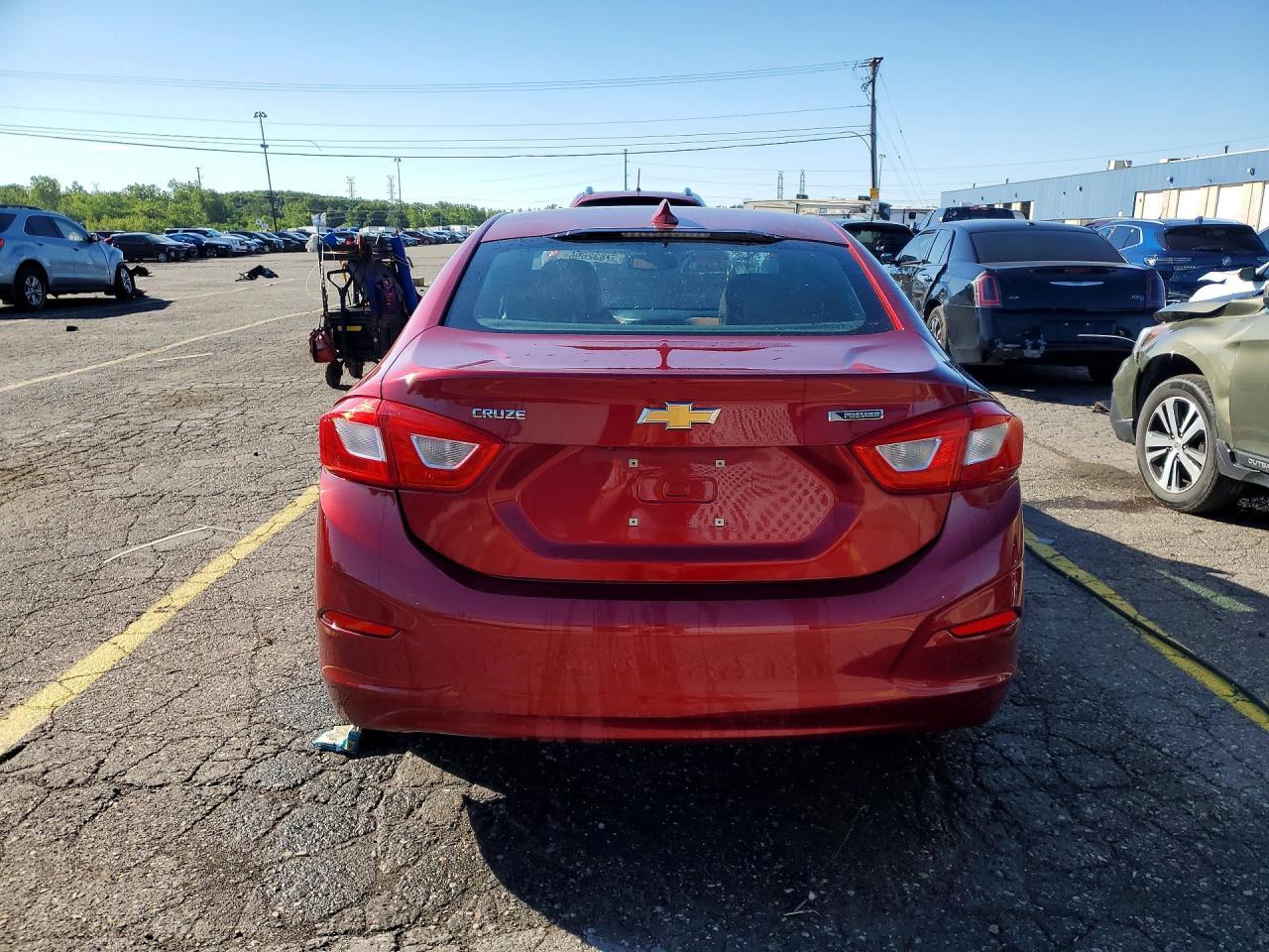 2017 CHEVROLET CRUZE