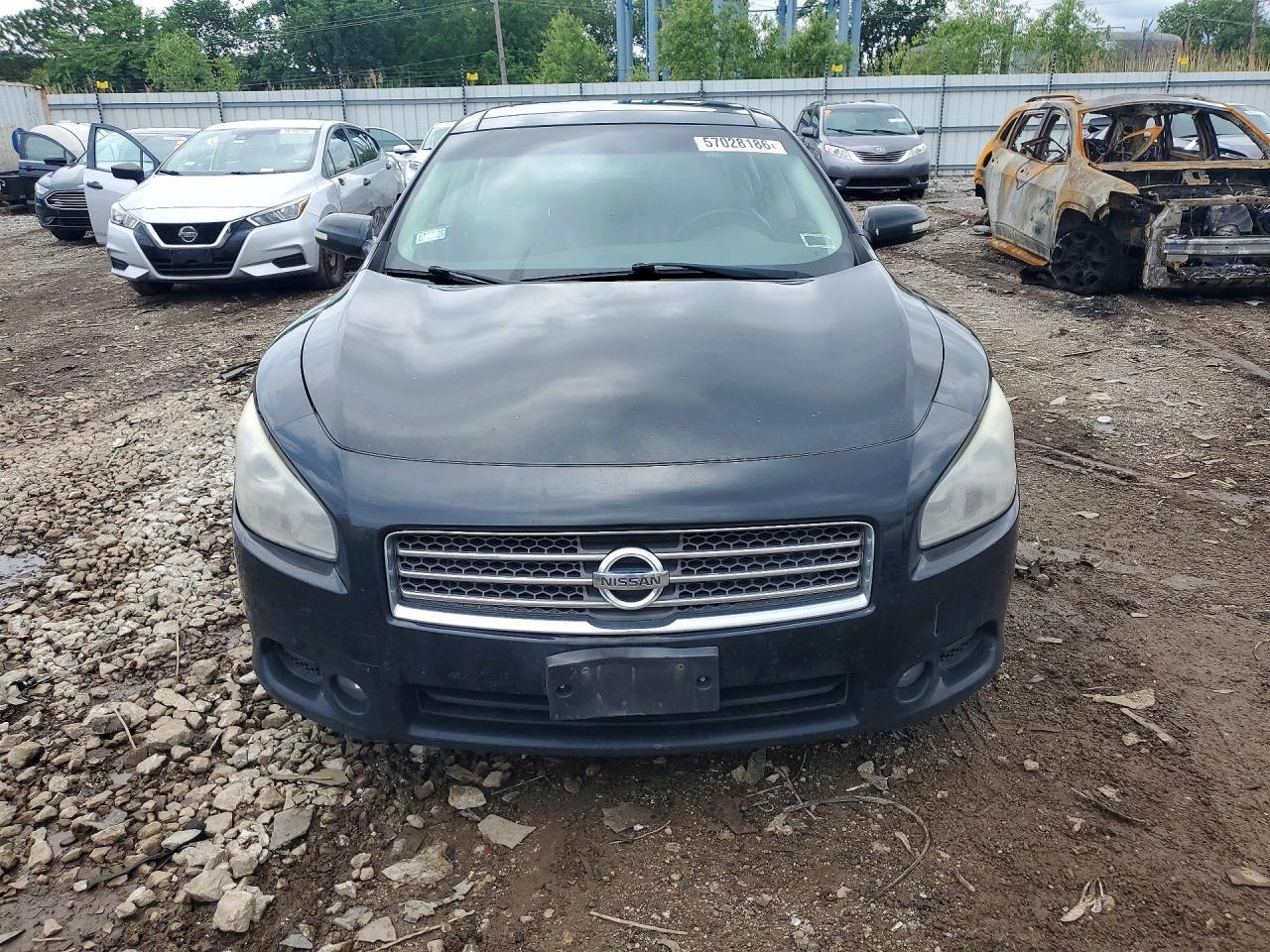2010 NISSAN Maxima