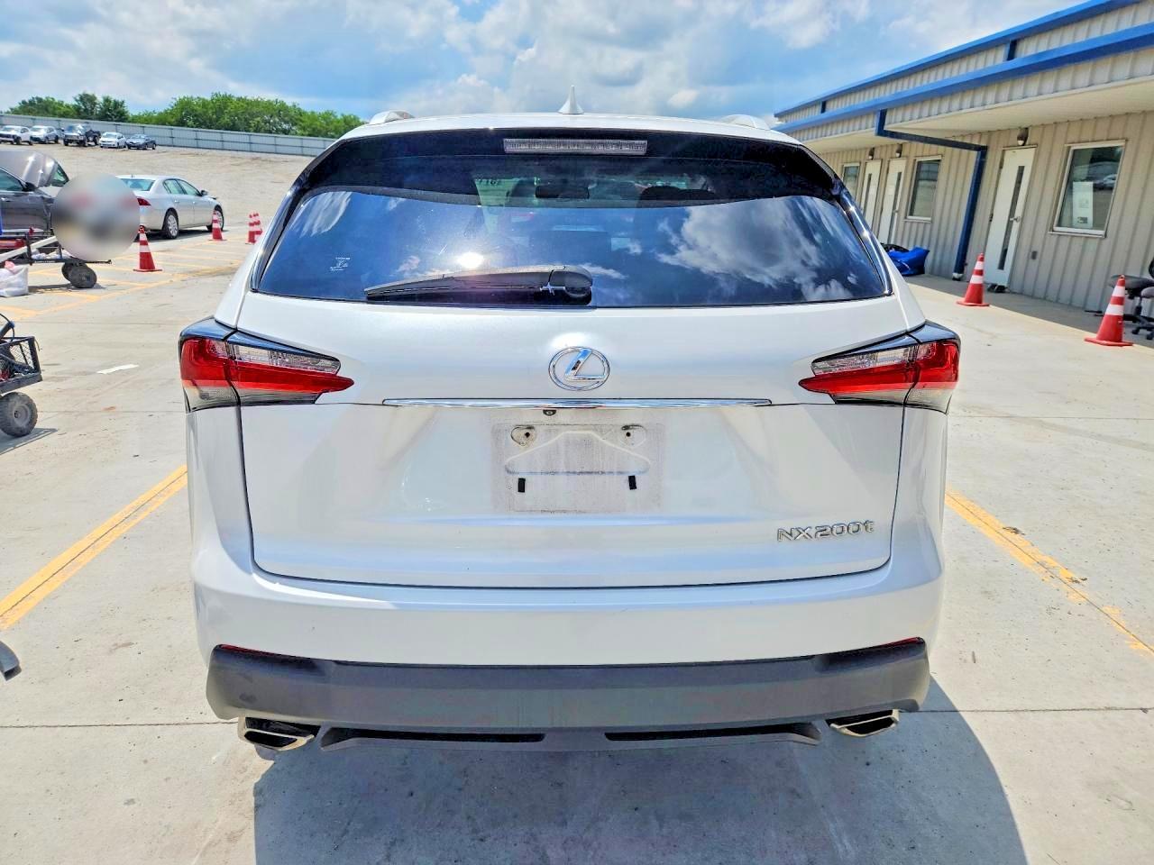 2015 LEXUS NX 200T