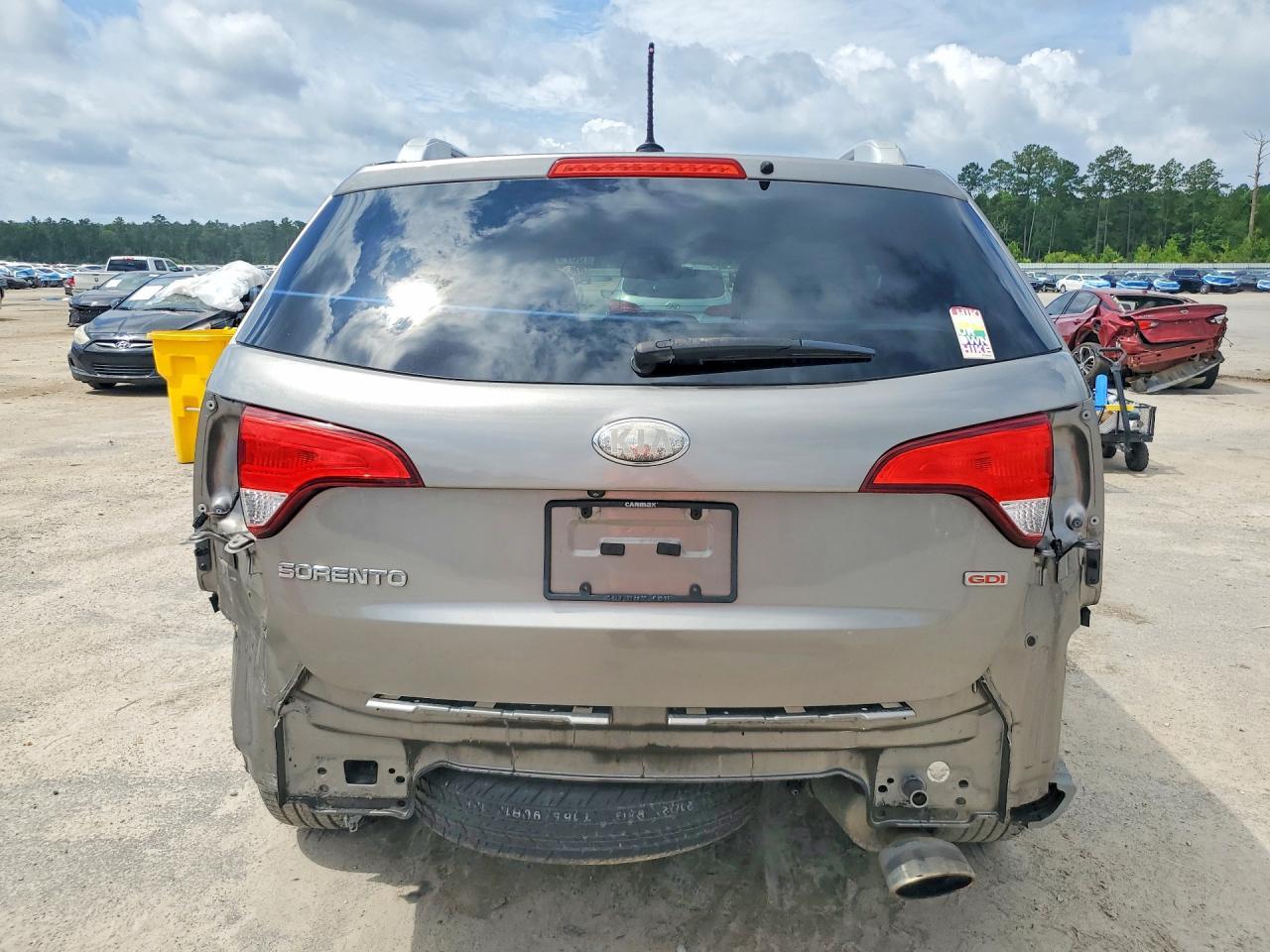 2014 KIA SORENTO