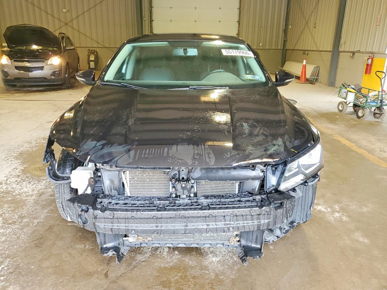 2017 VOLKSWAGEN Passat