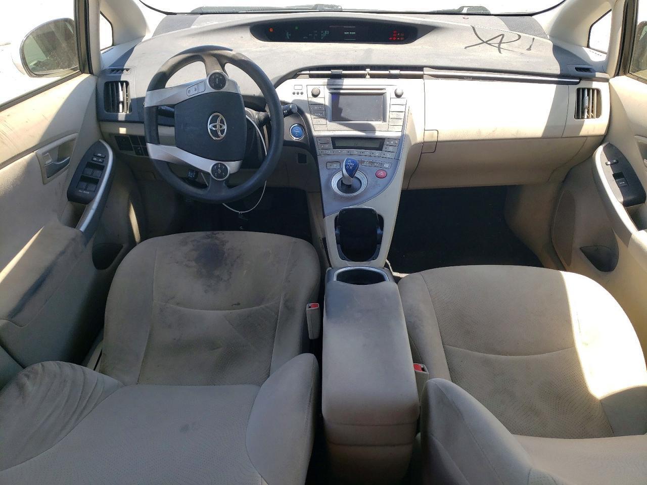 2015 TOYOTA PRIUS