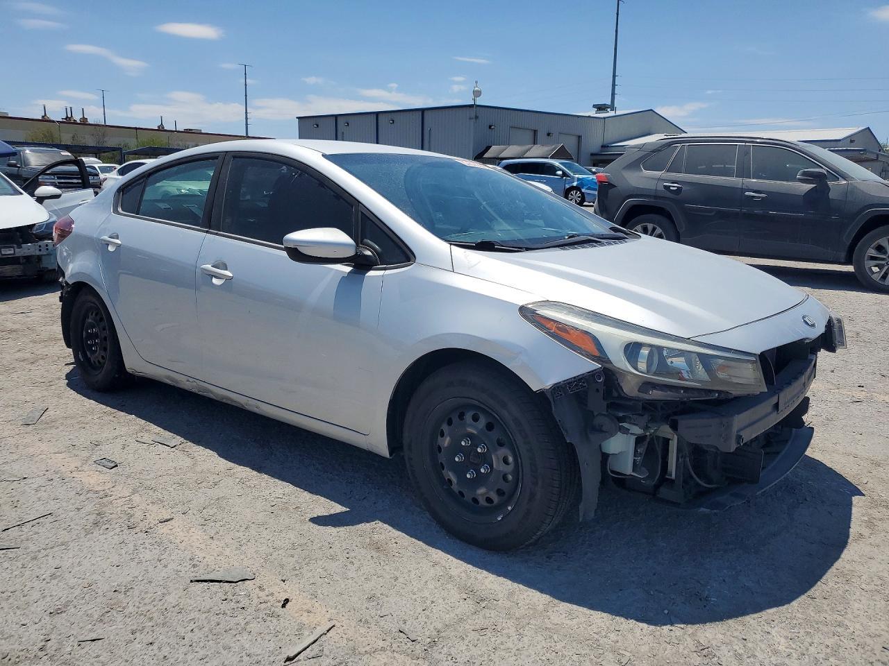 2017 KIA FORTE