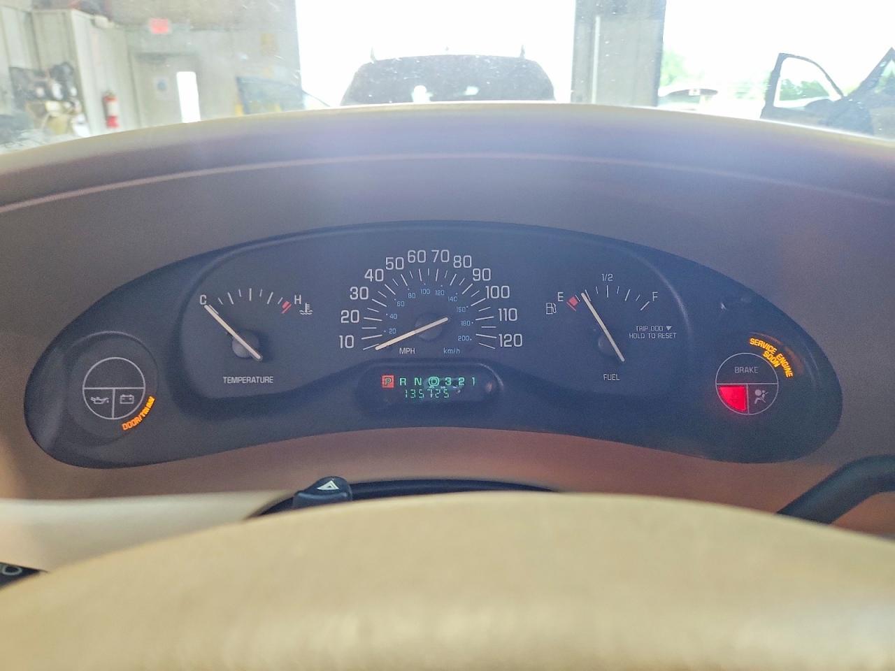 2004 BUICK Century