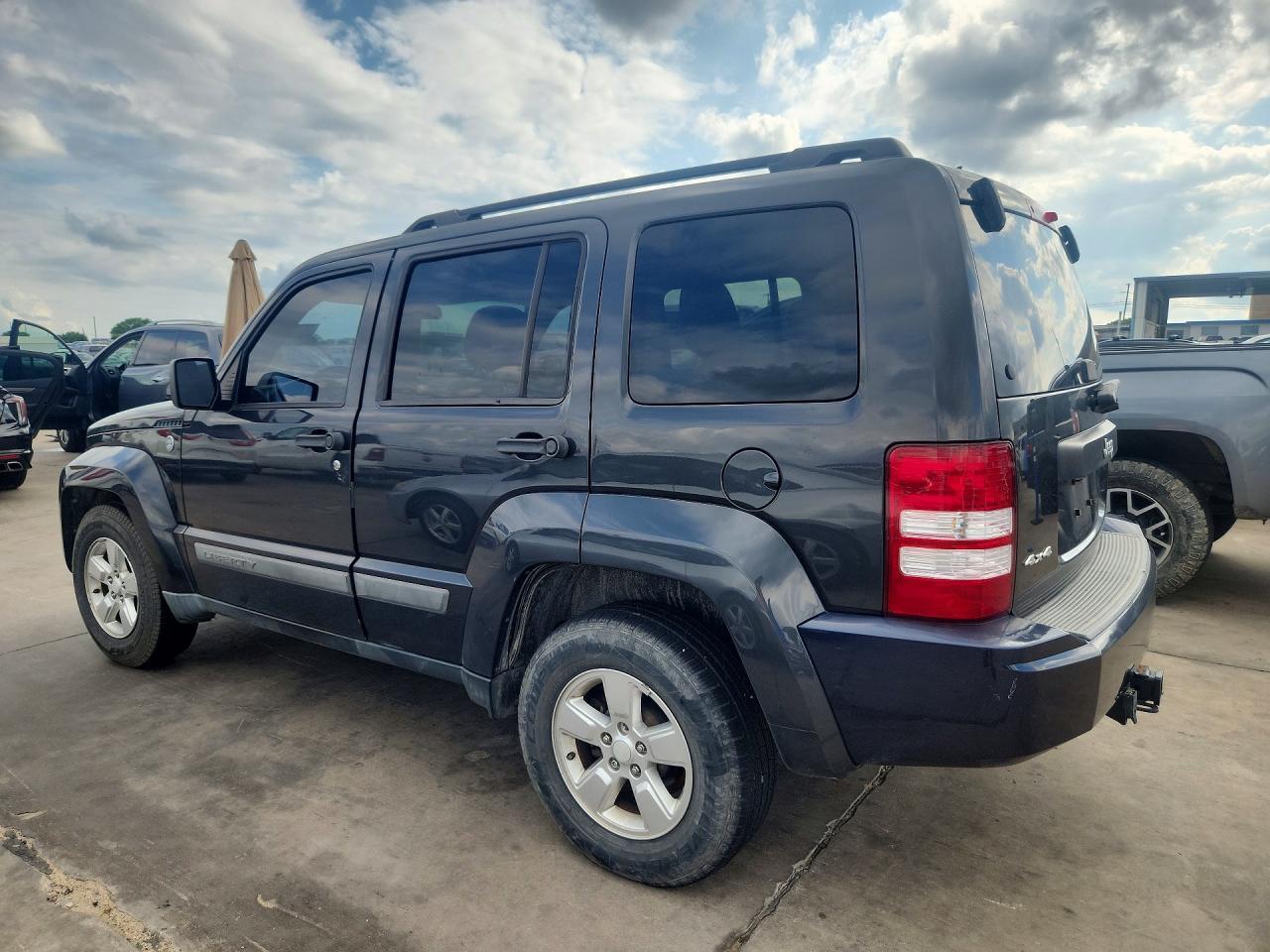 2011 JEEP Liberty