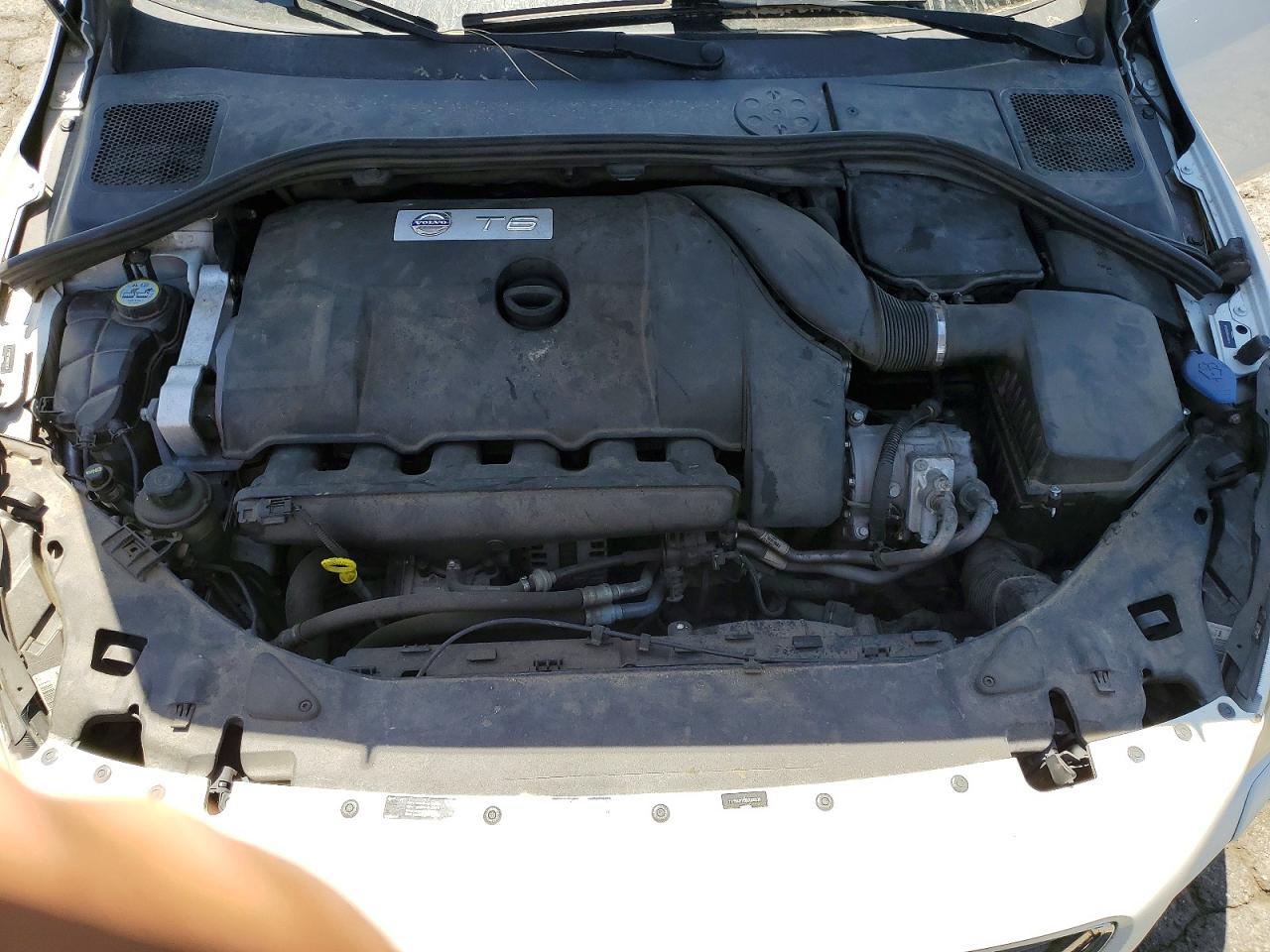 2011 VOLVO S60