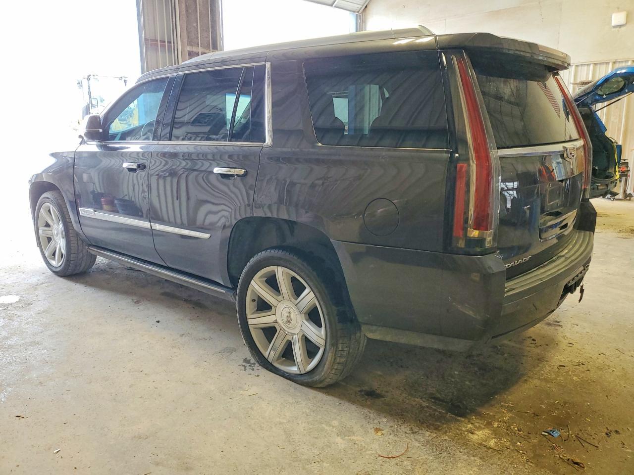 2018 CADILLAC ESCALADE