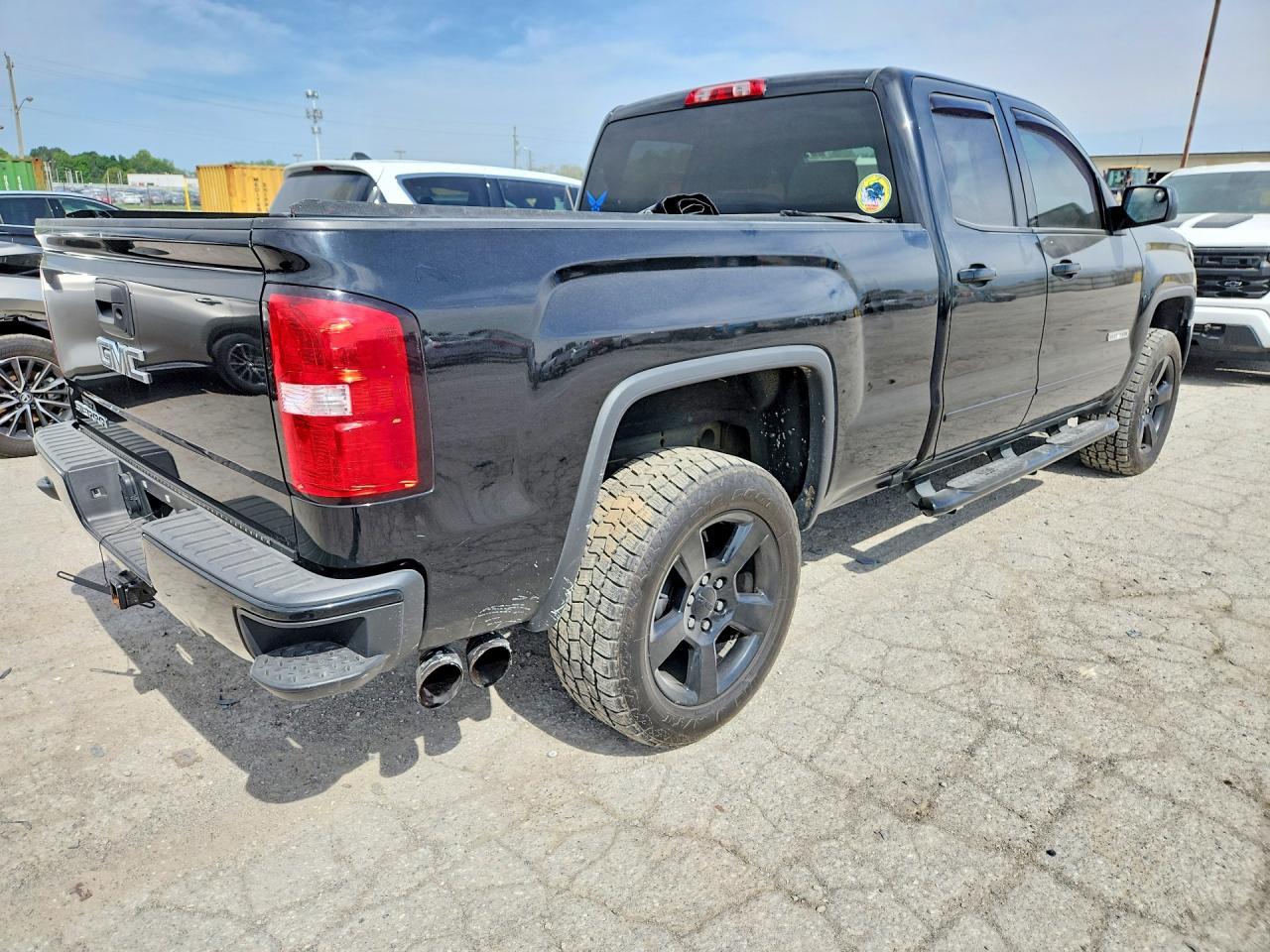 2016 GMC Sierra