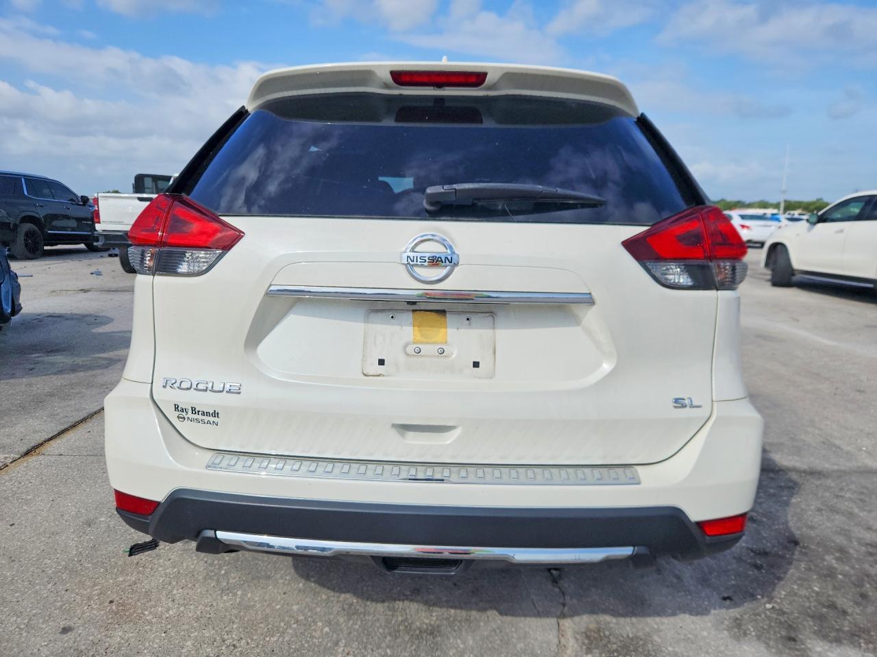 2018 NISSAN ROGUE