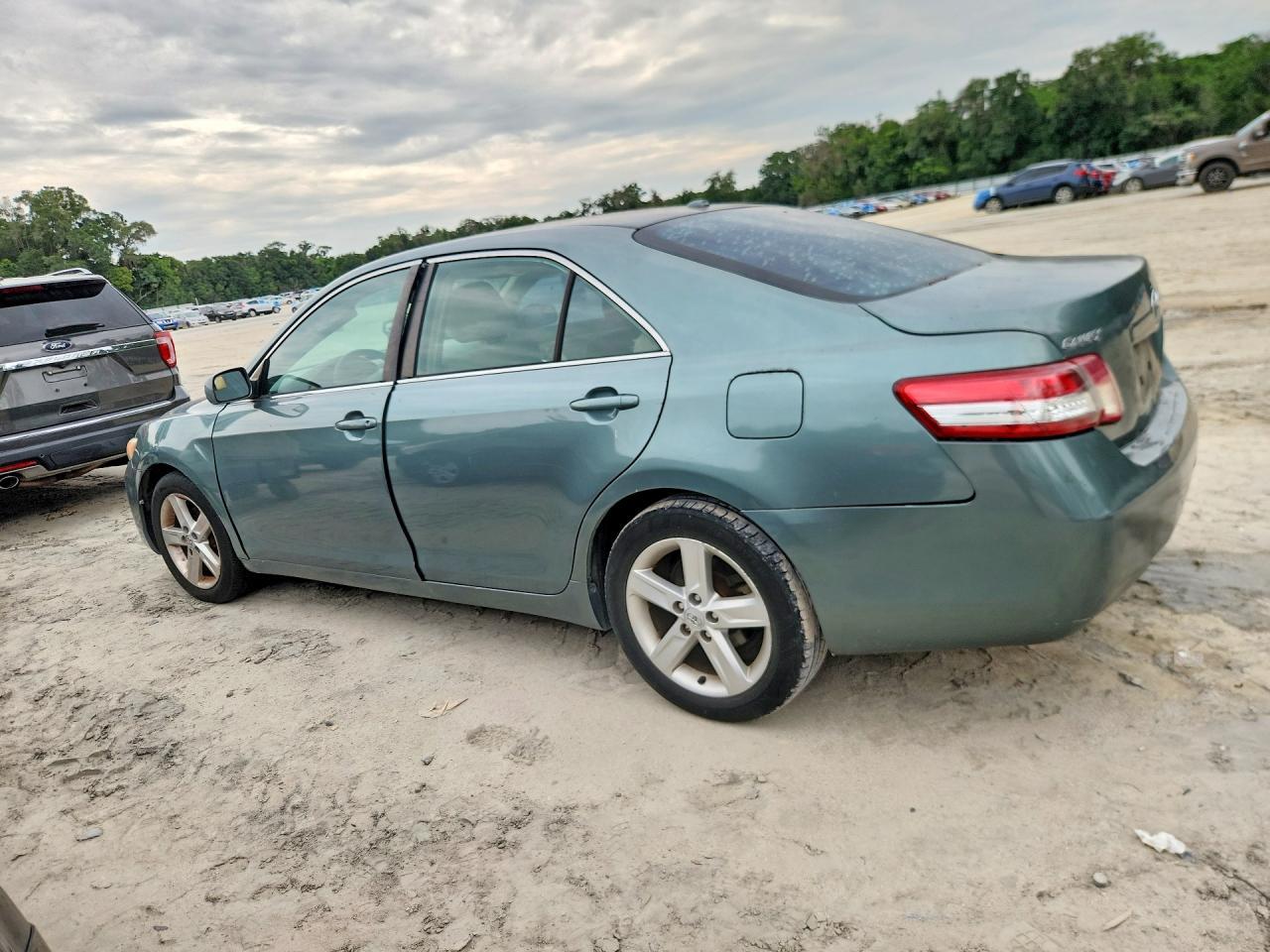 2010 TOYOTA CAMRY