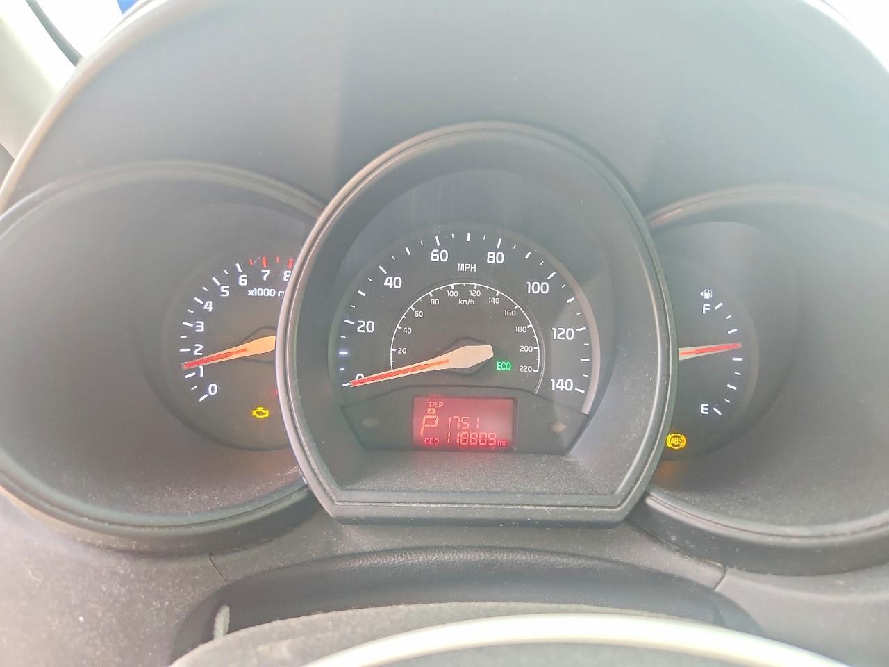 2013 KIA RIO