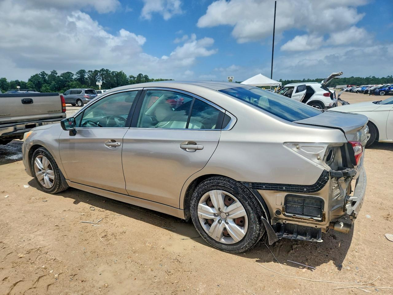 2016 SUBARU Legacy
