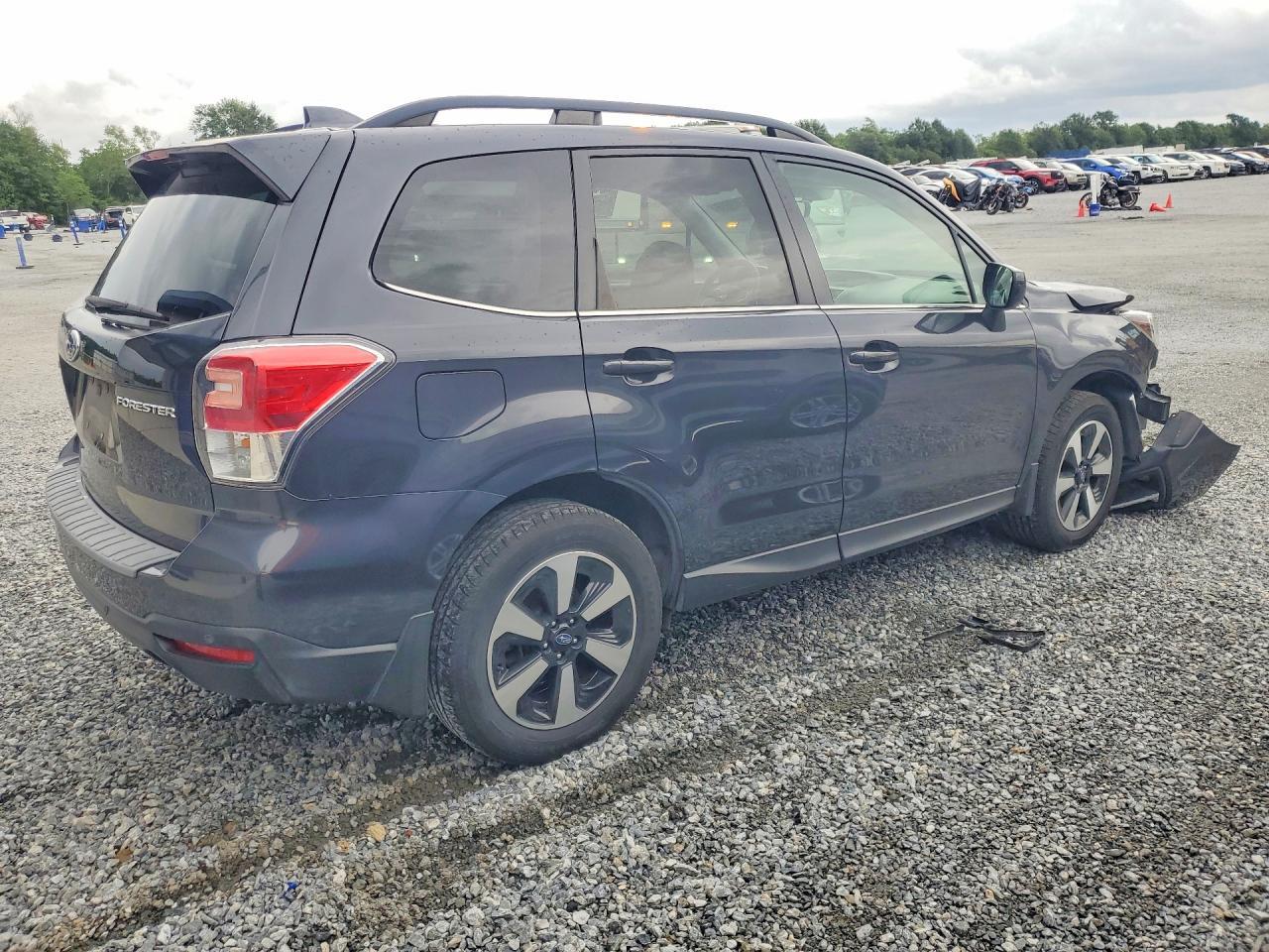 2018 SUBARU FORESTER