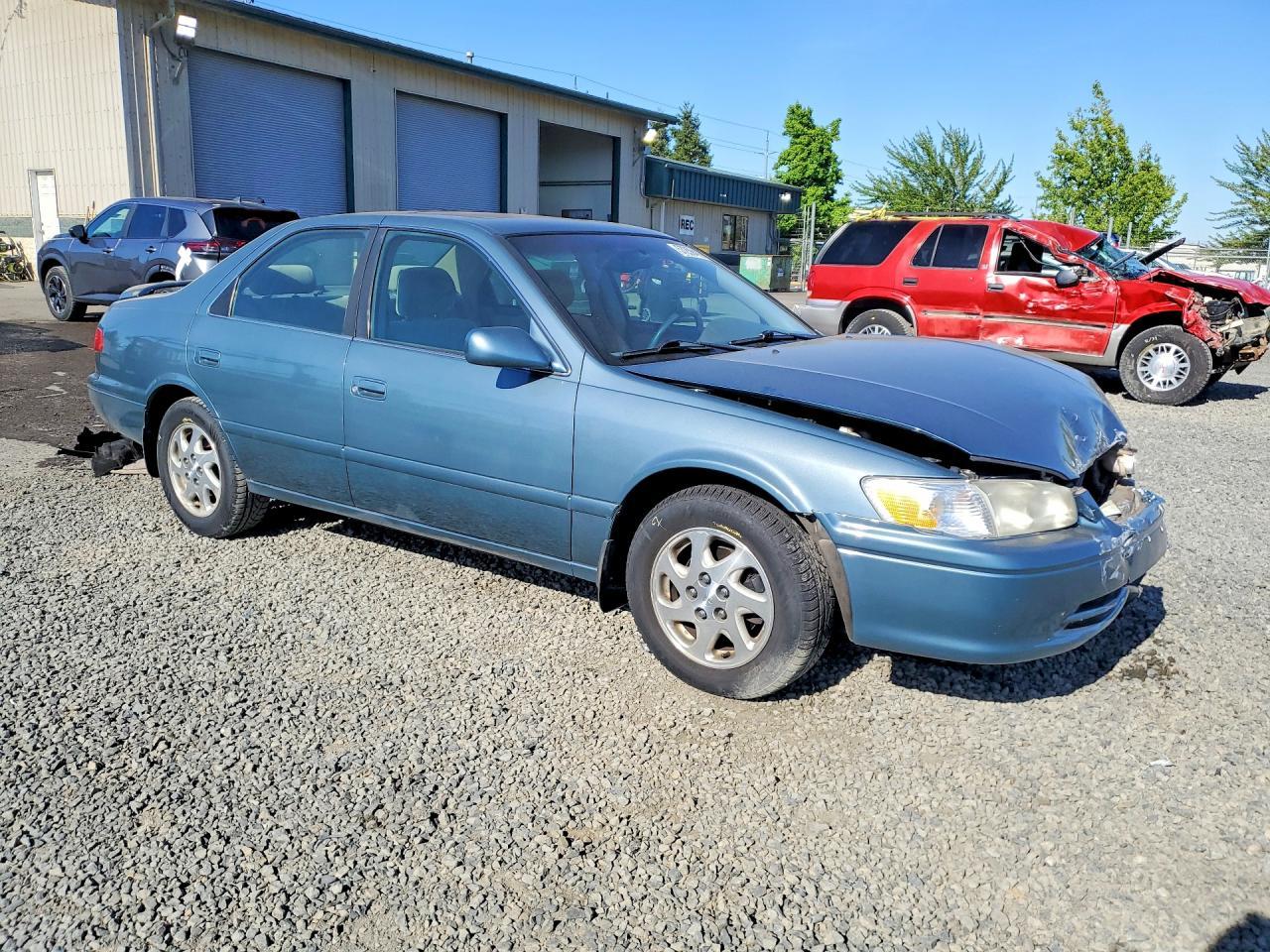 2000 TOYOTA CAMRY