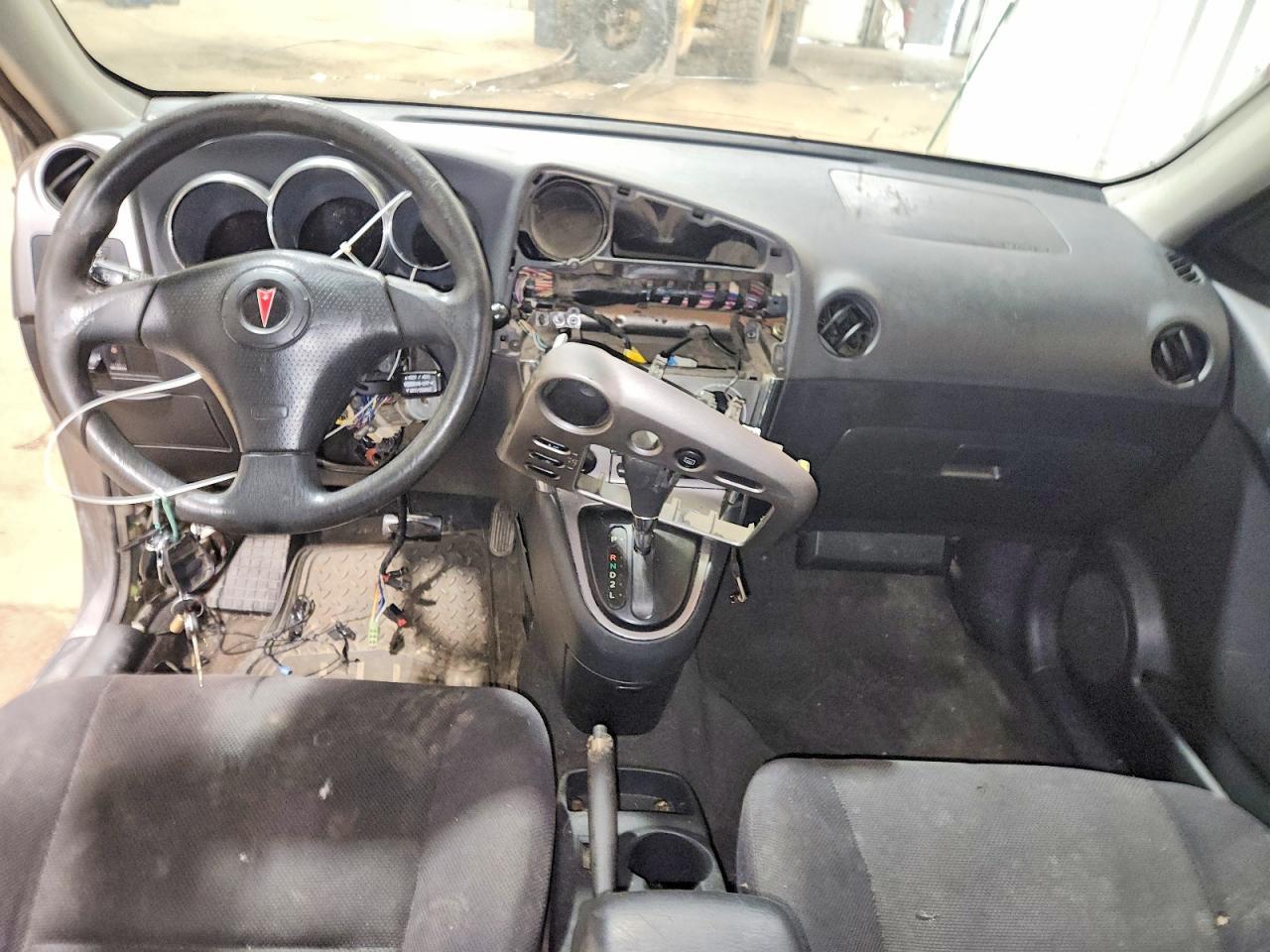 2004 PONTIAC VIBE