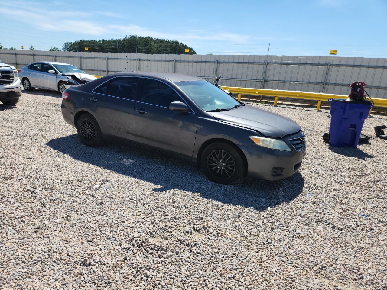 2011 TOYOTA CAMRY