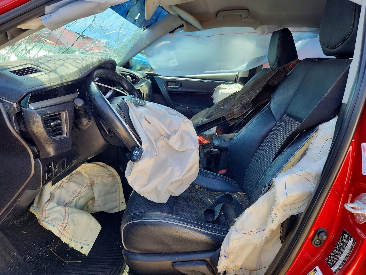 2015 TOYOTA COROLLA