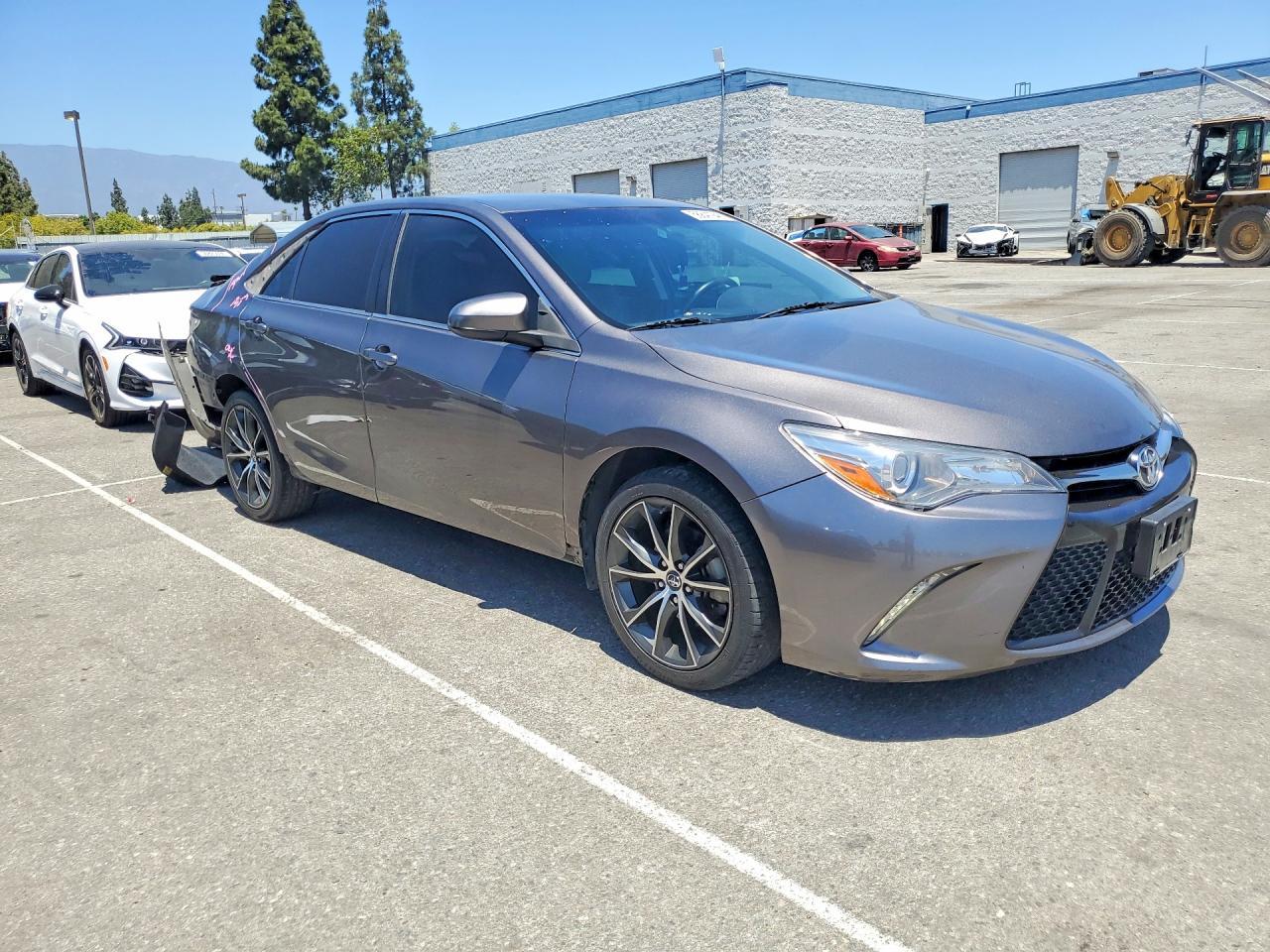 2017 TOYOTA CAMRY