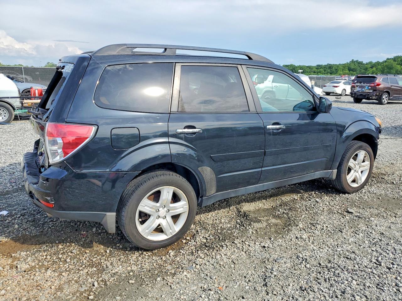 2010 SUBARU FORESTER