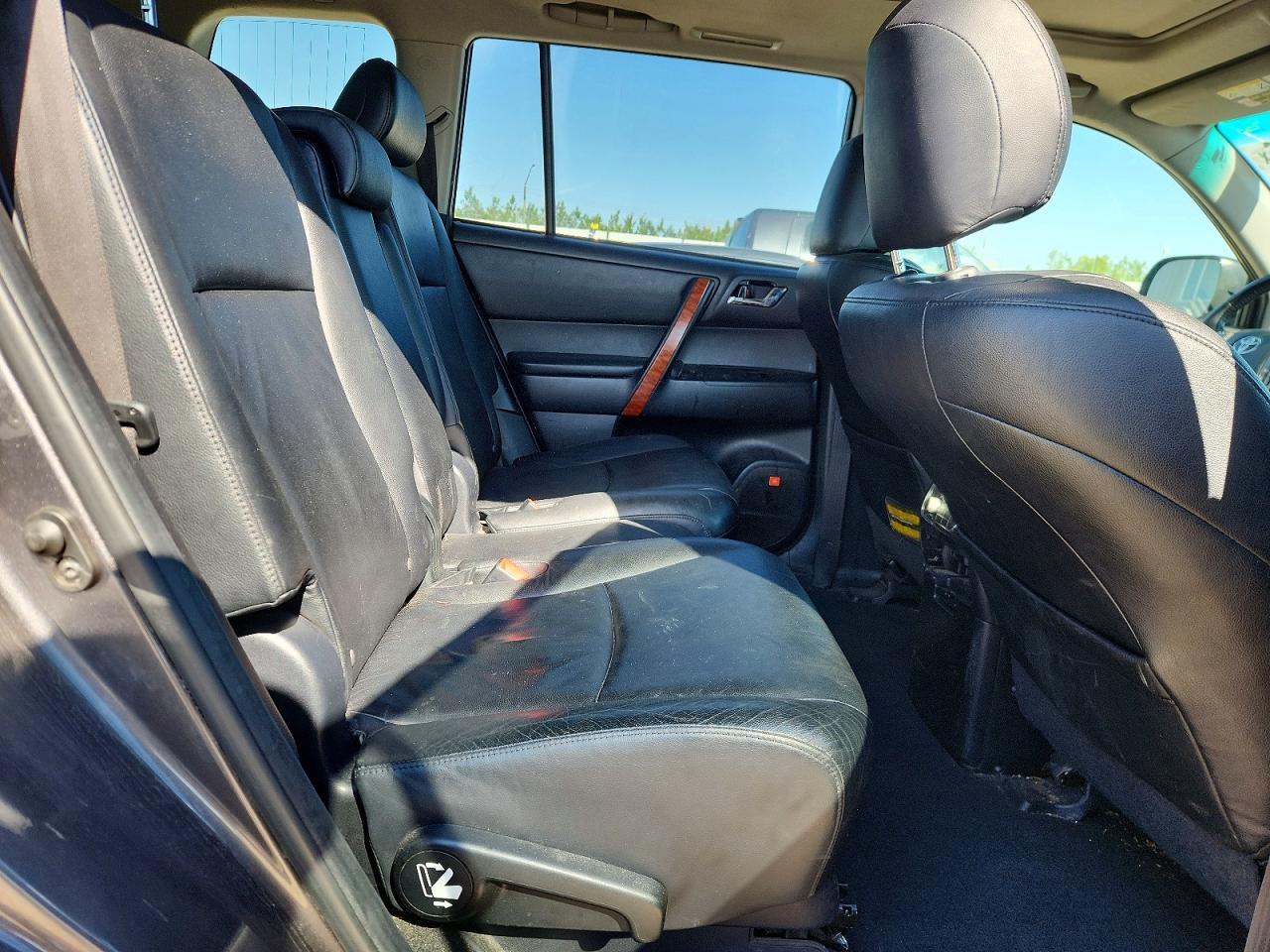 2009 TOYOTA HIGHLANDER