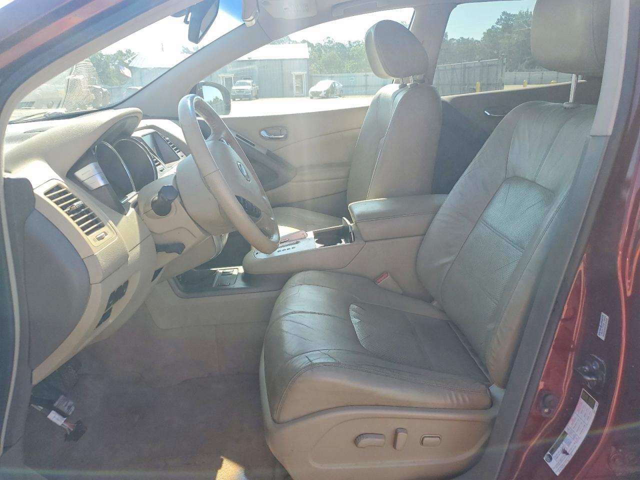 2012 NISSAN Morano