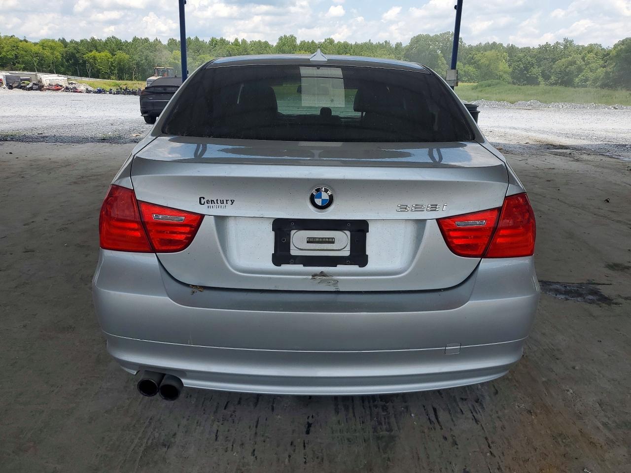 2011 BMW 3 SERIES