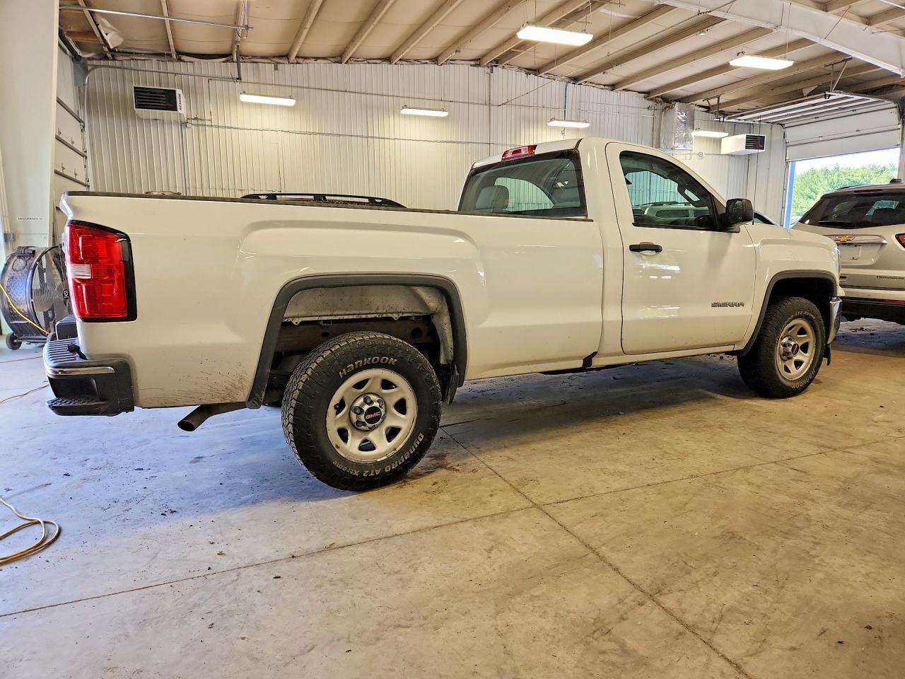 2016 GMC Sierra