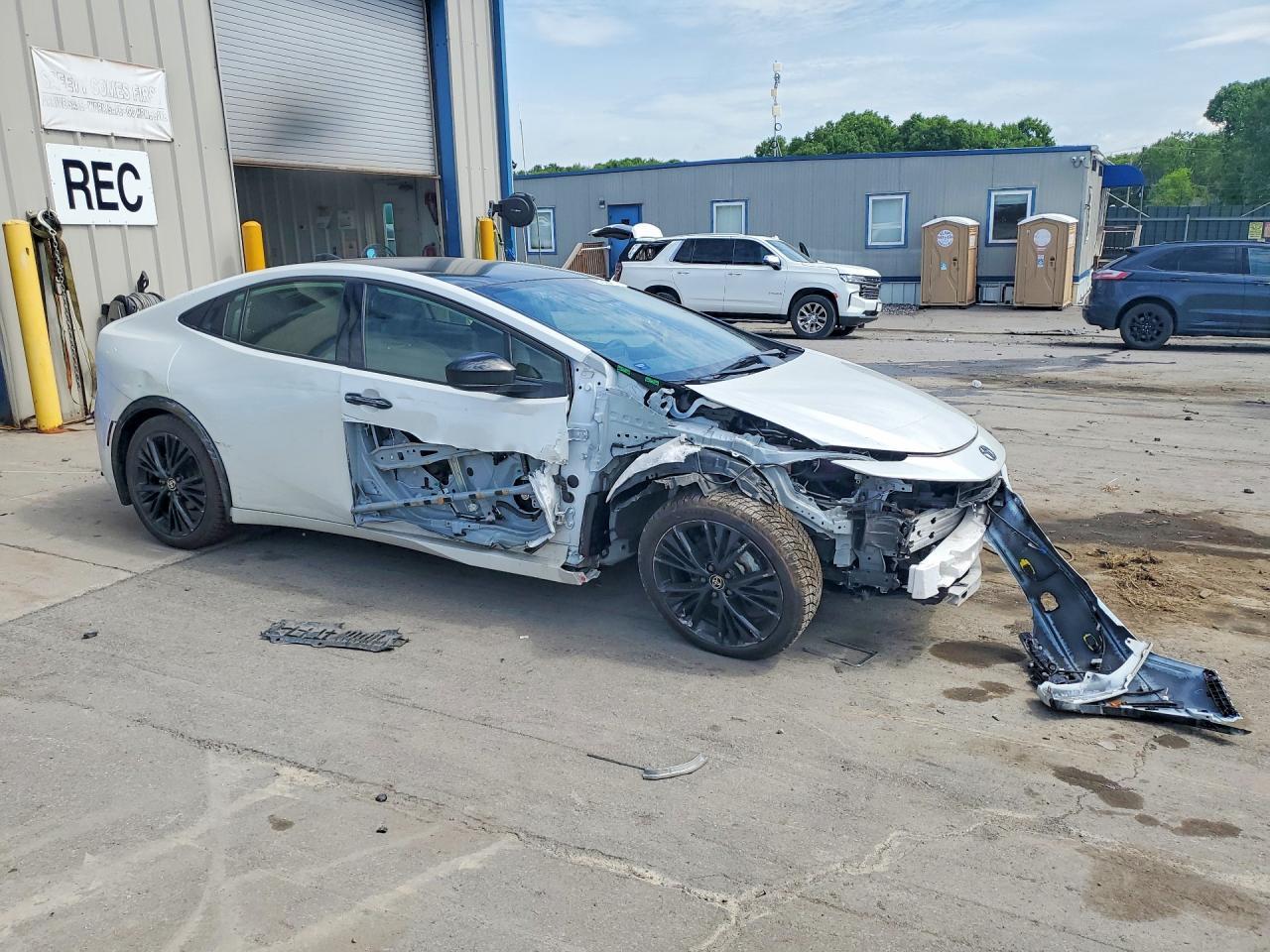 2026 TOYOTA PRIUS