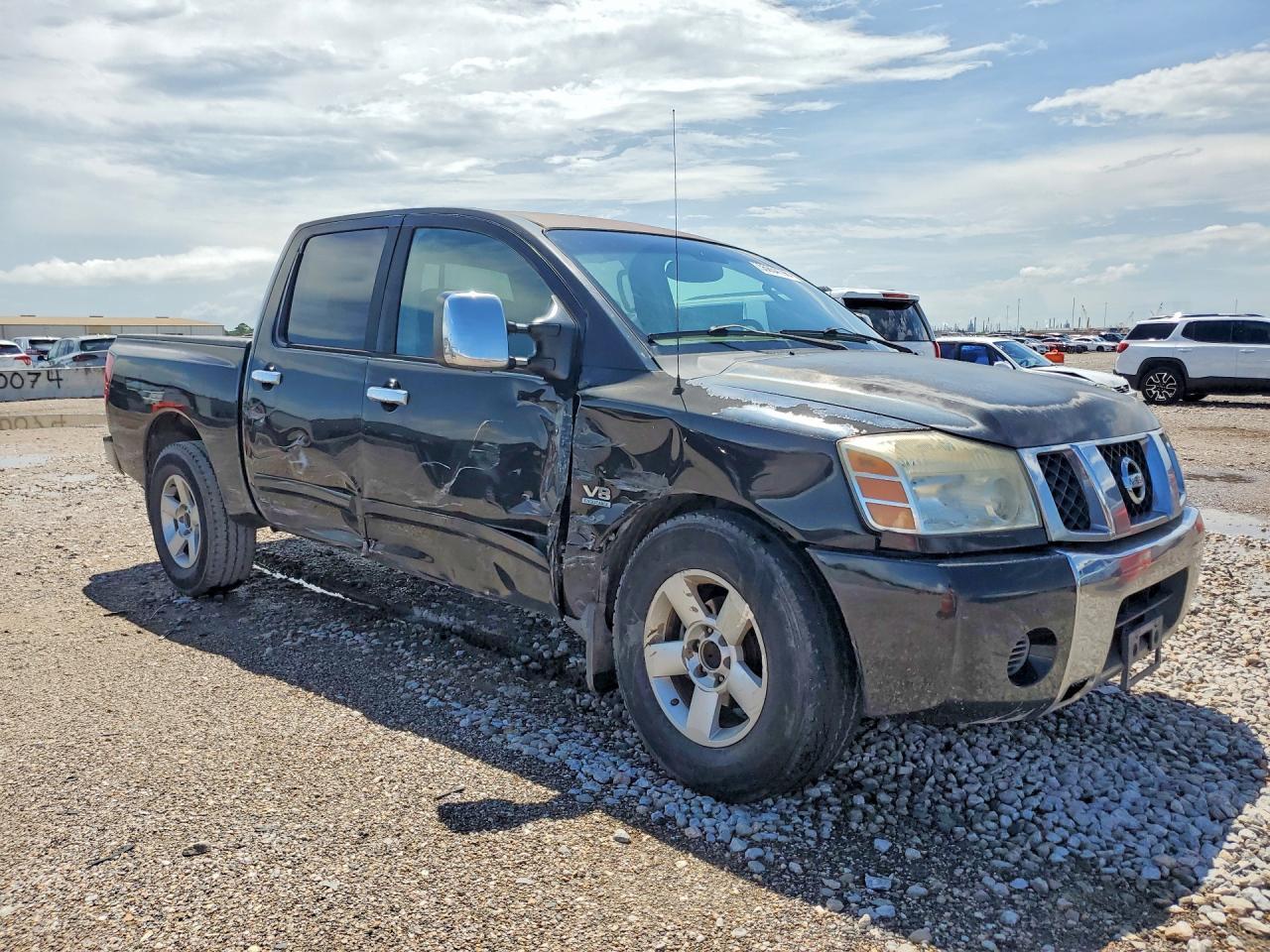 2004 NISSAN Titan