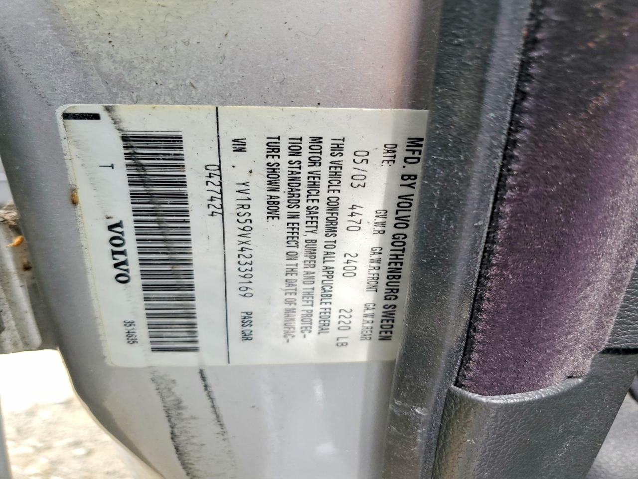 2004 VOLVO S60