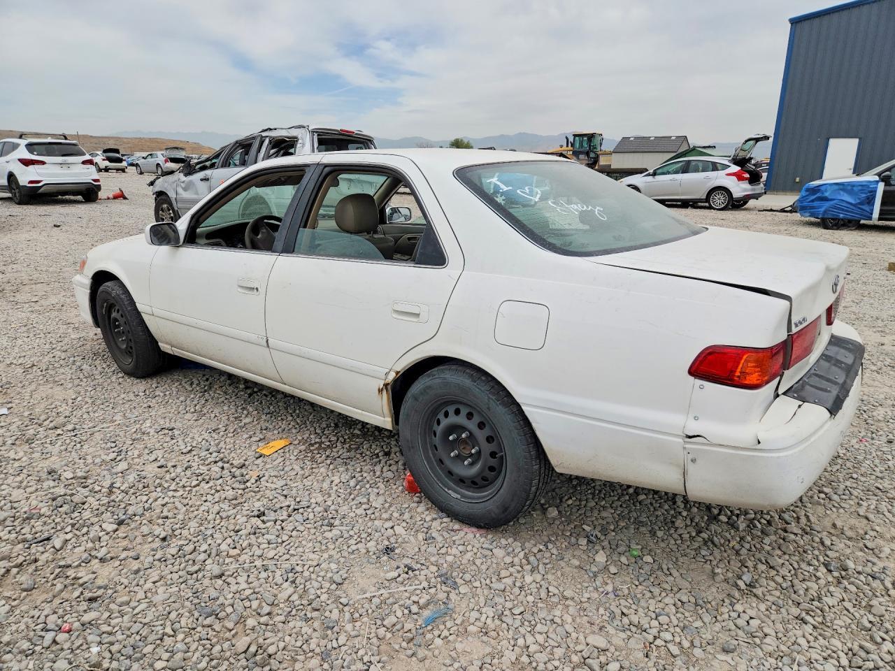 2000 TOYOTA CAMRY