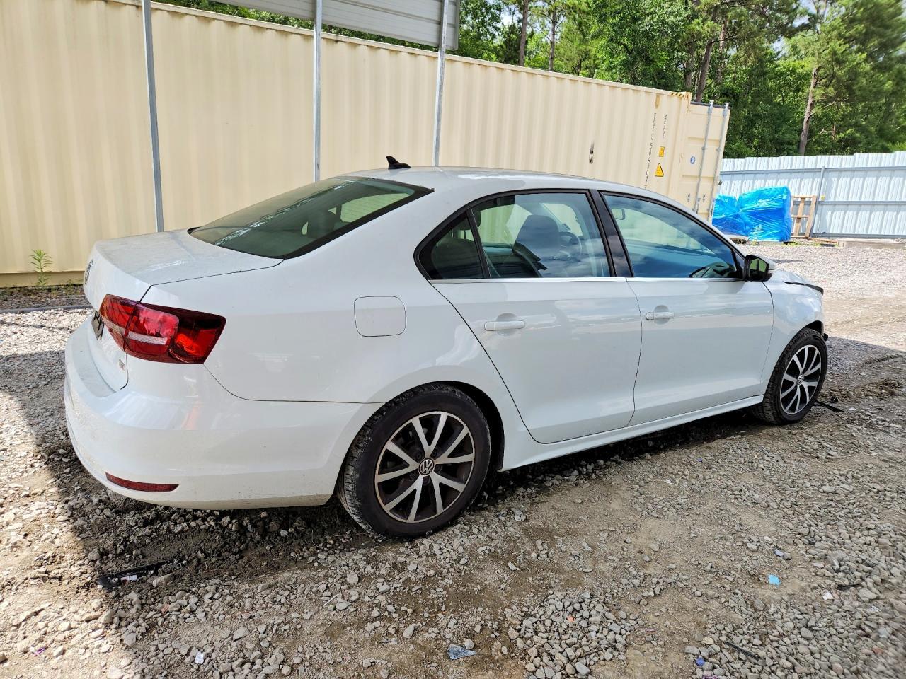 2017 VOLKSWAGEN JETTA