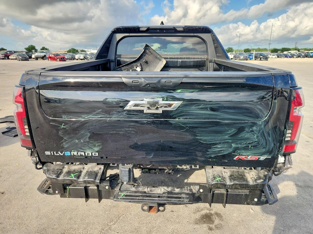 2024 CHEVROLET Silverado