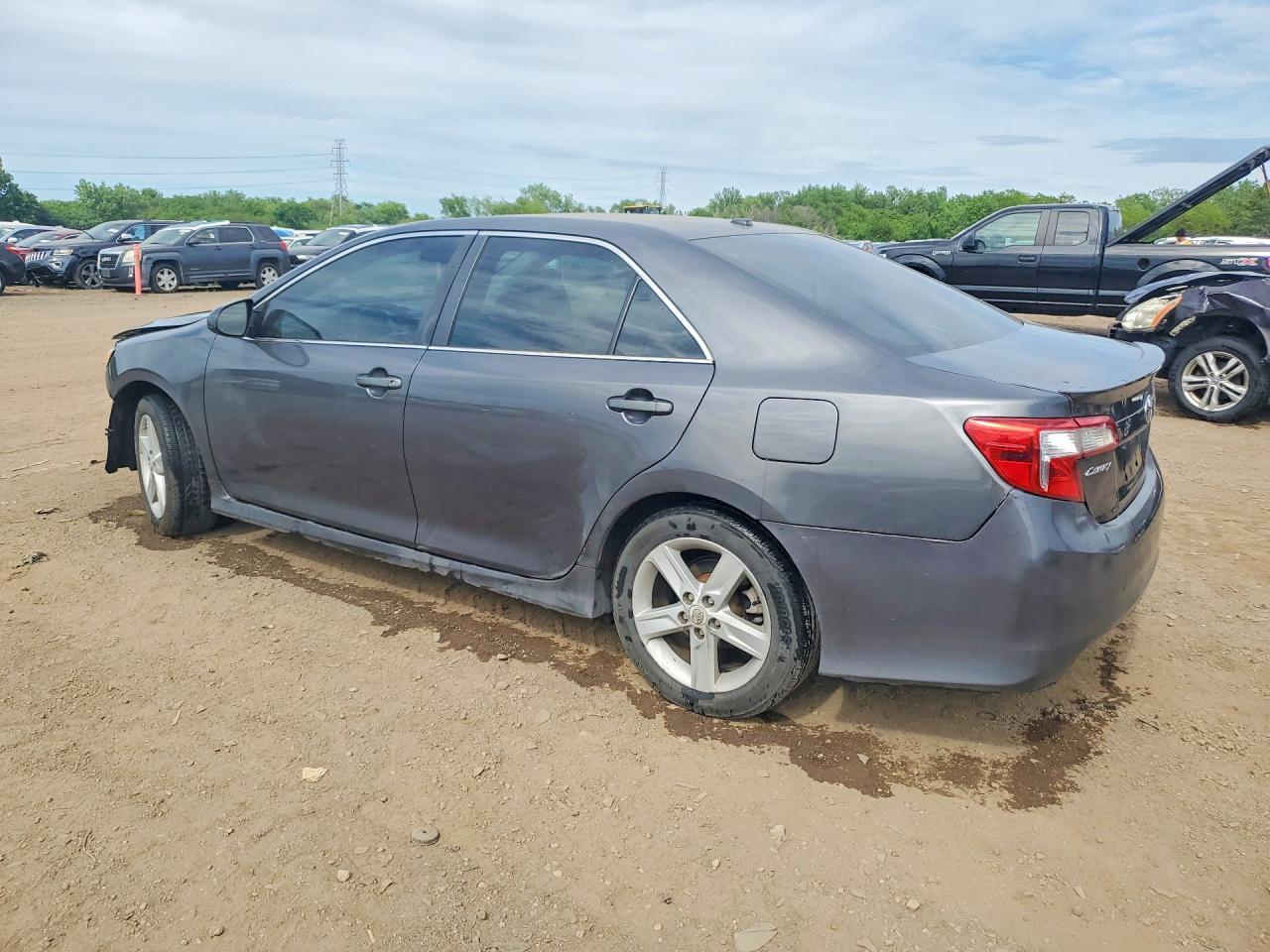 2012 TOYOTA CAMRY