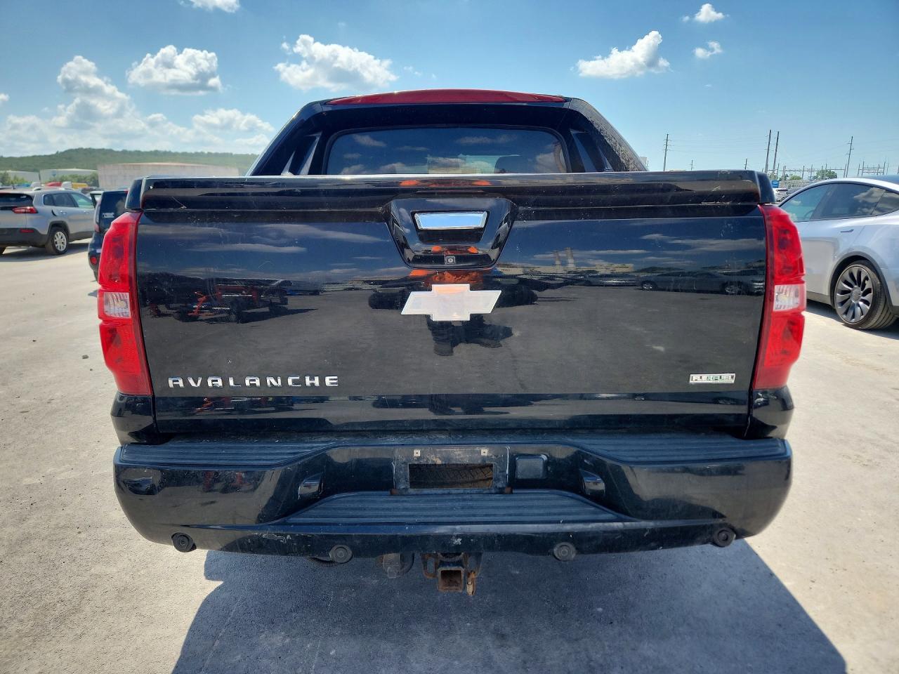 2011 CHEVROLET Avalanche