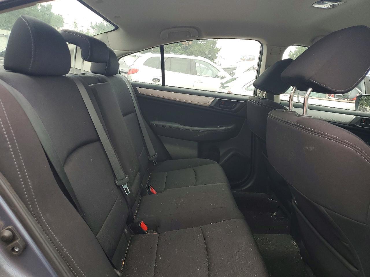 2015 SUBARU Legacy